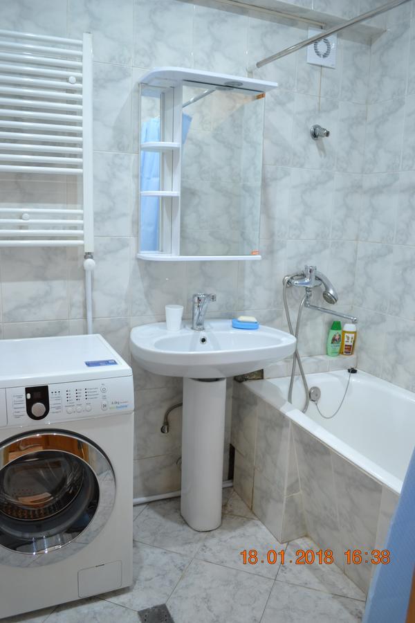 Apartment On Ikalto 8 Tbilisi Ngoại thất bức ảnh
